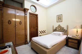 TG Stays Karol Bagh NEW DELHI, New Delhi 2
